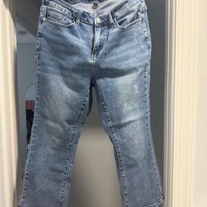 Judy Blue Light Wash Cropped Jeans